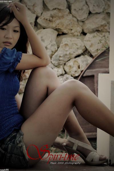 女儿被抱上沙发猛顶h